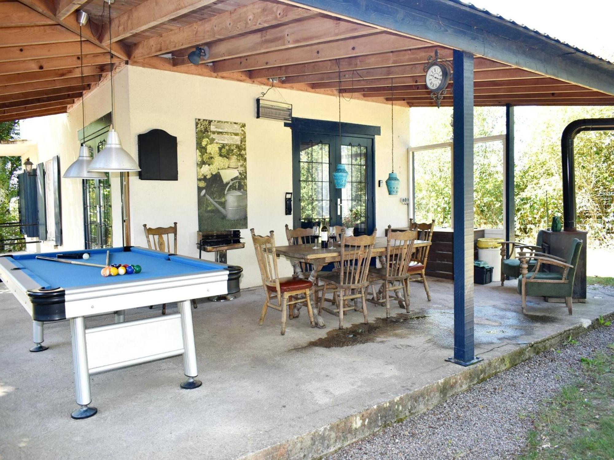 Modern Holiday Home Near The Forest Saint-Honore-les-Bains Luaran gambar