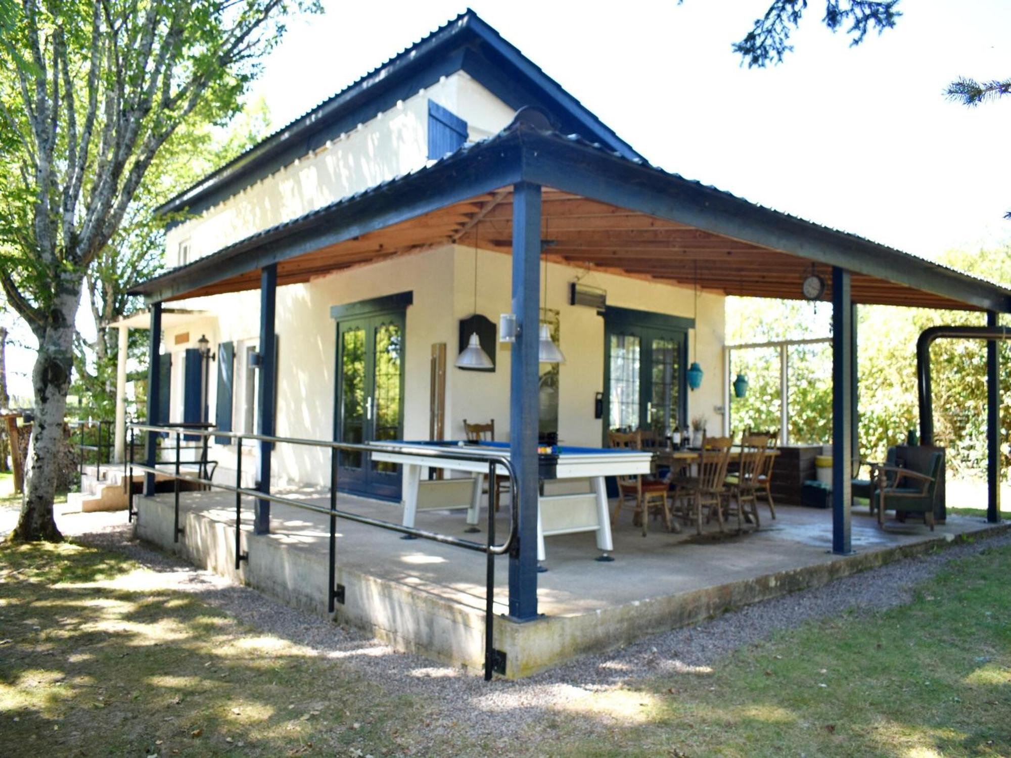 Modern Holiday Home Near The Forest Saint-Honore-les-Bains Luaran gambar