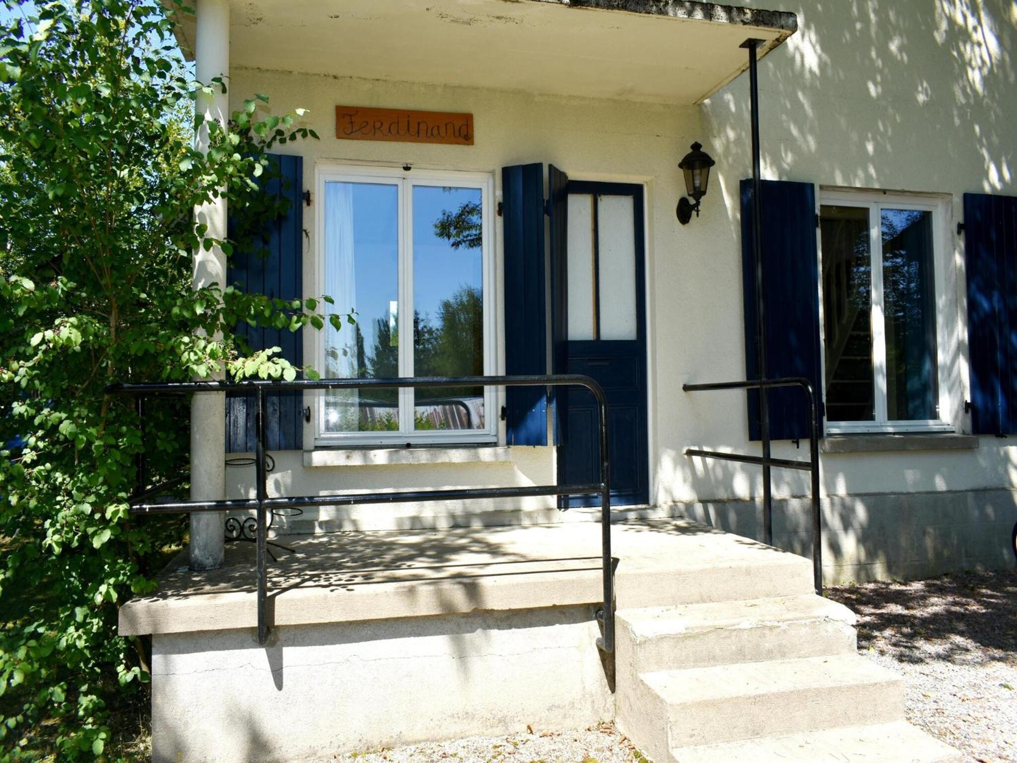 Modern Holiday Home Near The Forest Saint-Honore-les-Bains Luaran gambar