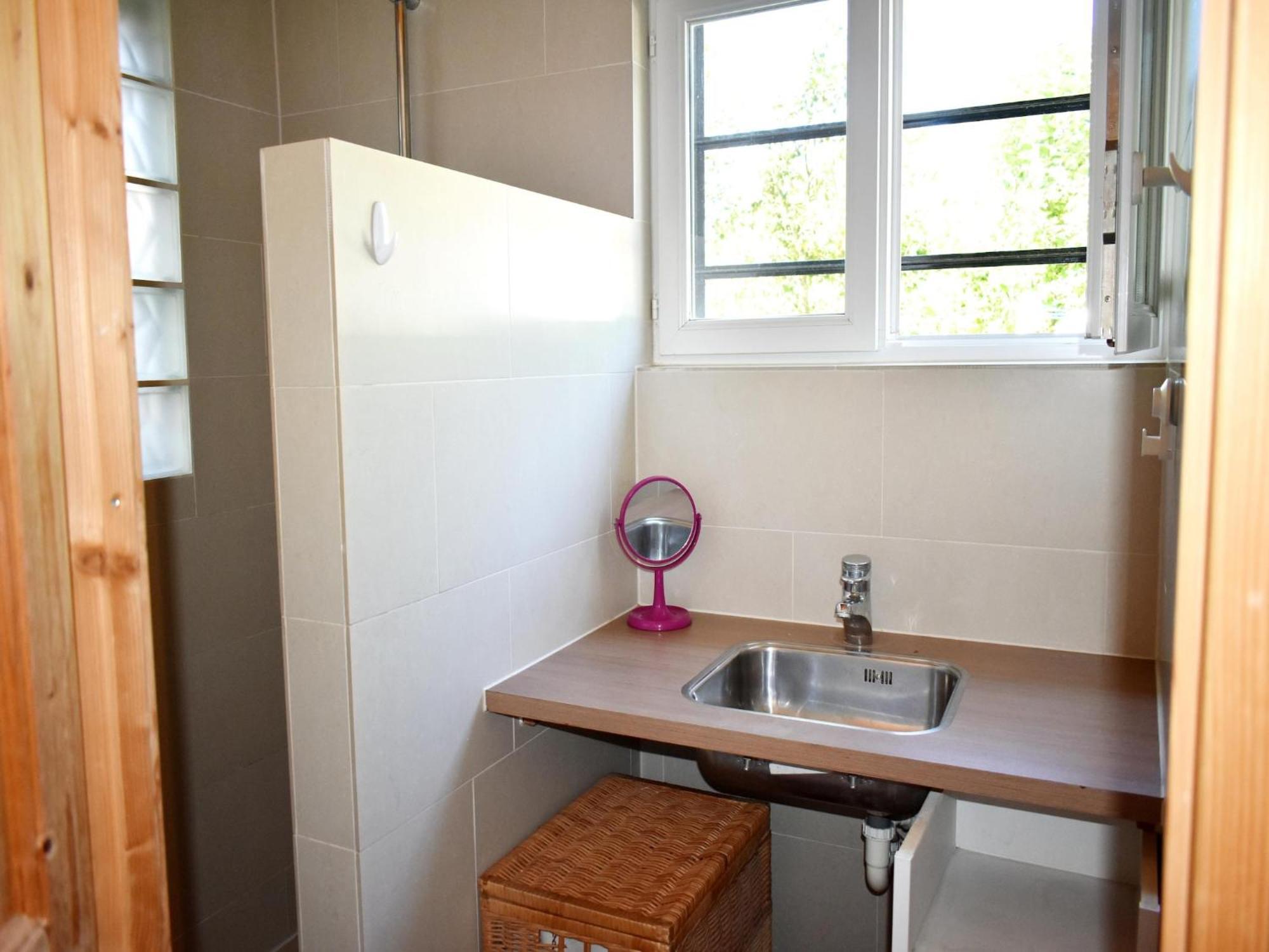 Modern Holiday Home Near The Forest Saint-Honore-les-Bains Luaran gambar